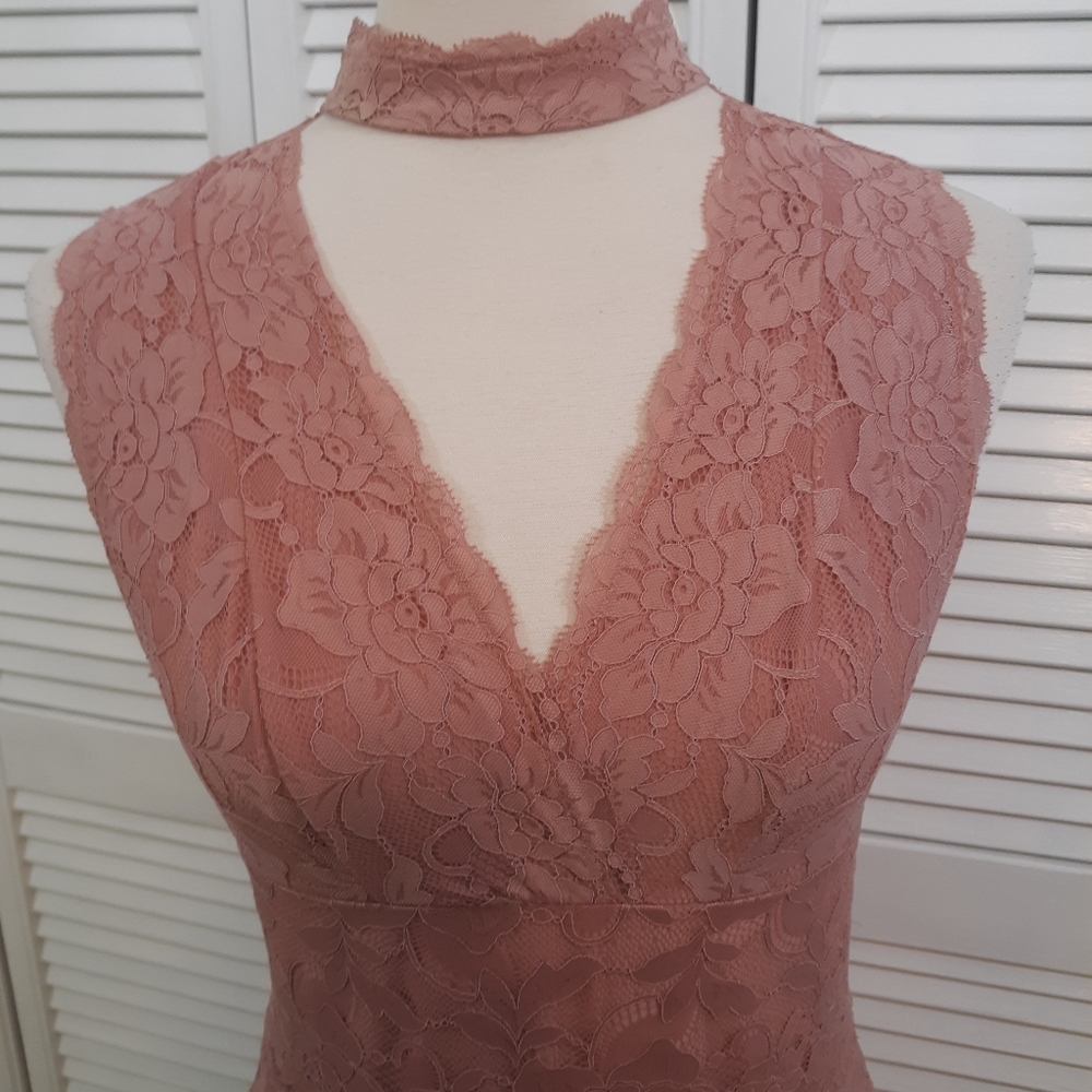 Guess blush lace dress sz medium *Q - Picture 8 of 8